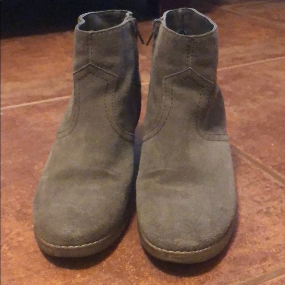 Ankle booties - Picture 3 of 3